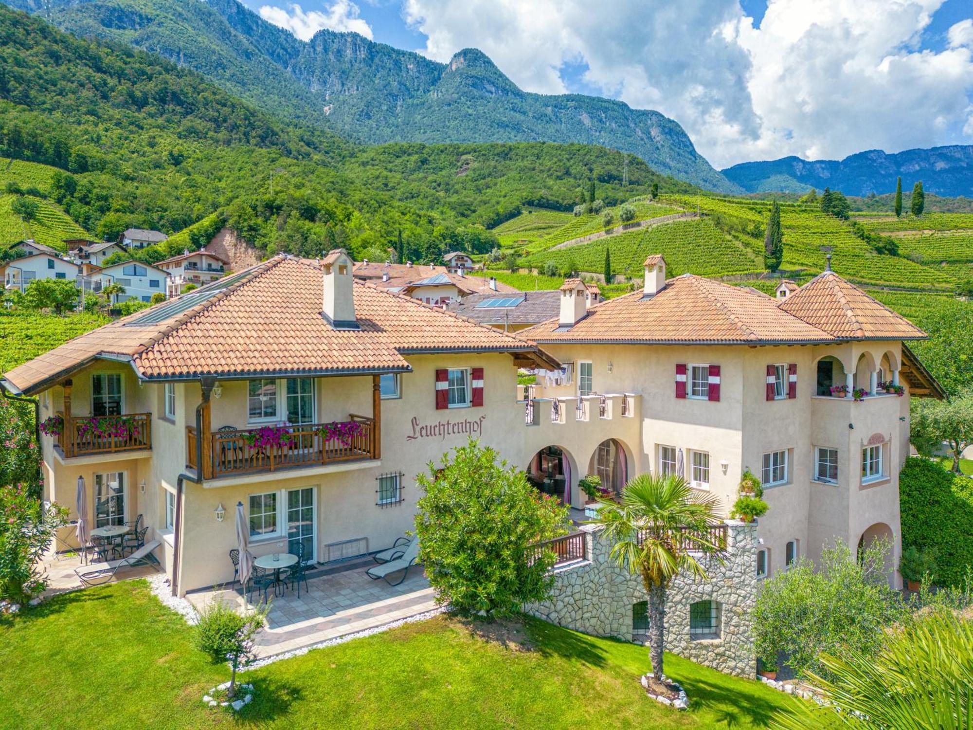 Leuchtenhof Caldaro Exterior foto